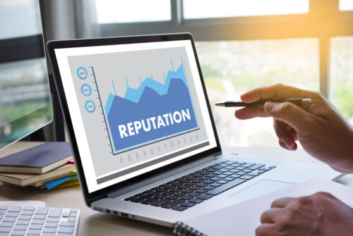 Avant d’engager une telle transformation, vous devez nécessairement identifier les raisons profondes qui motivent un tel choix et recenser toutes les implications que cela pourrait induire.